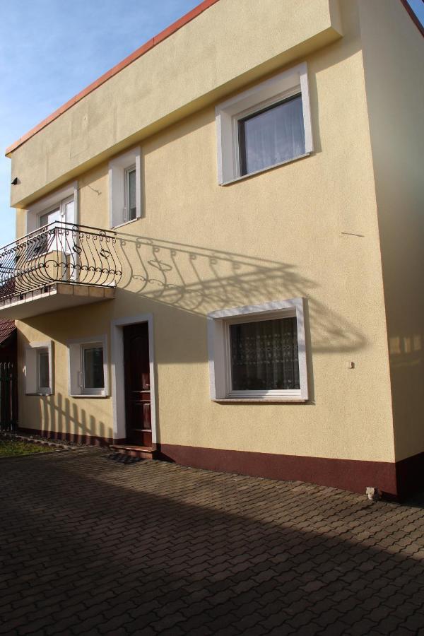 Appartement Dom Pod Gorami à Mirsk Extérieur photo